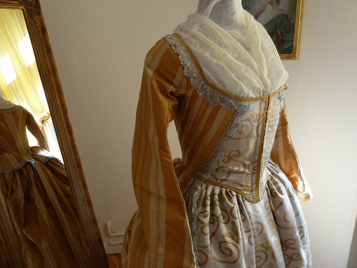 Robe a l'anglaise ca.1780