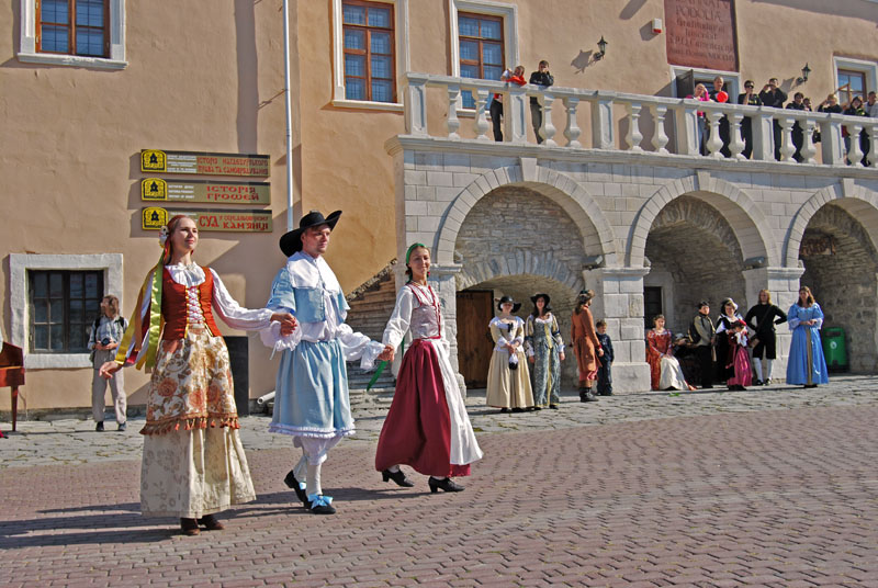 Reconstuction of Ukrainian-Polish dance 'Two Sophias'