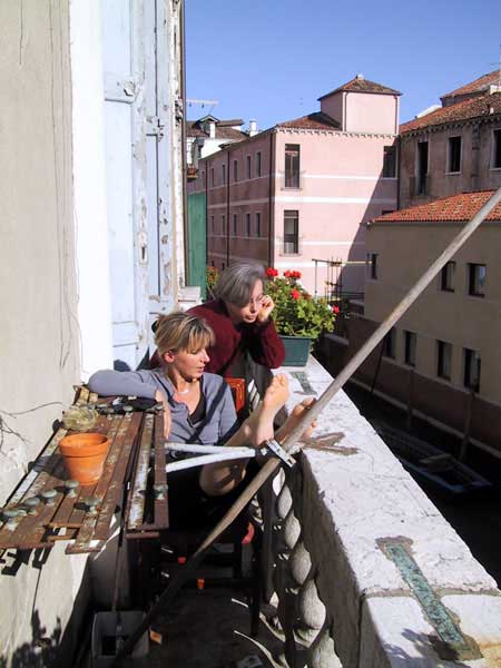 Sur-le-balkon