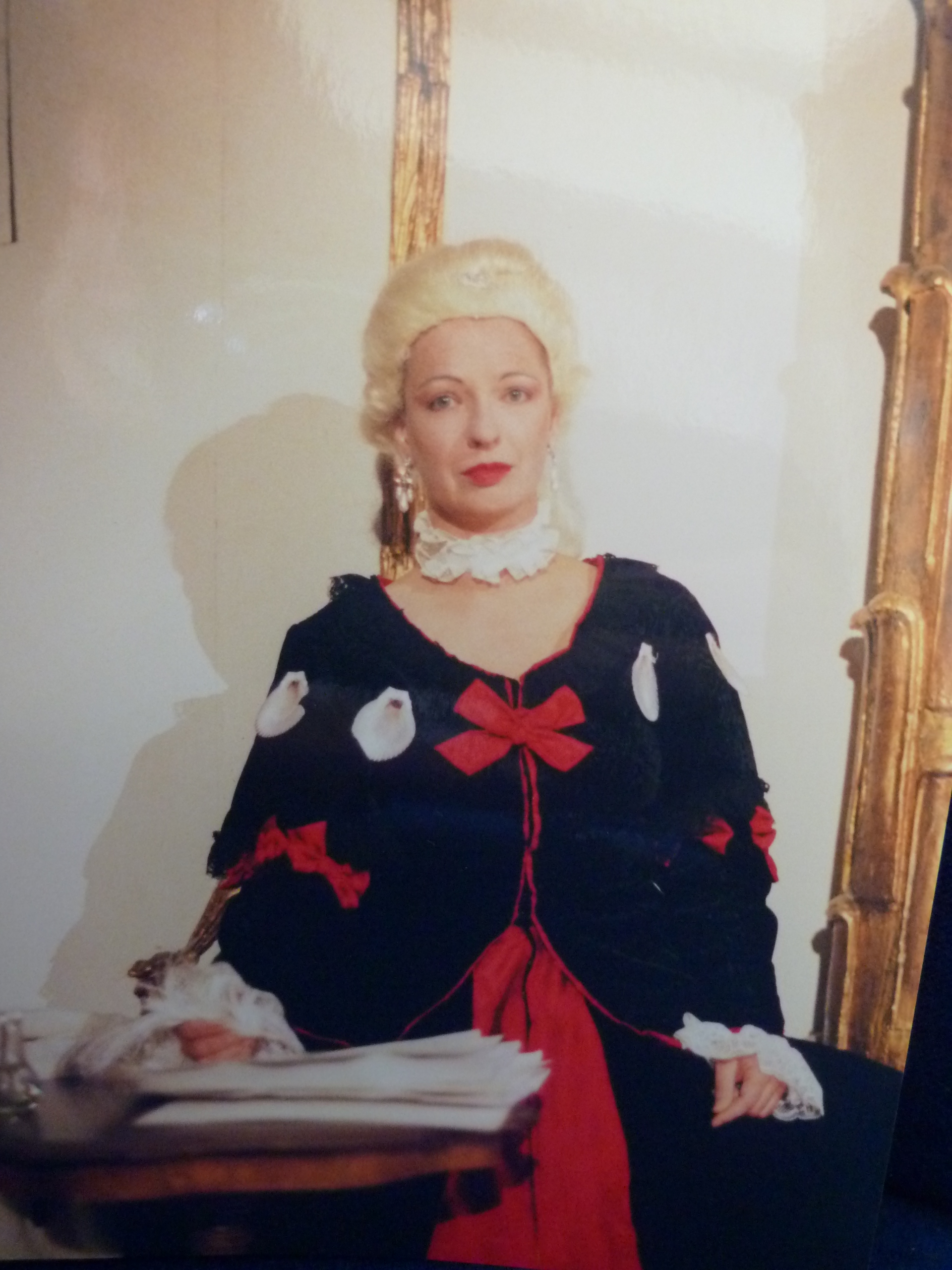 Beate as Margravine Wilhelmine of Bayreuth - "Conversation sans pareil"